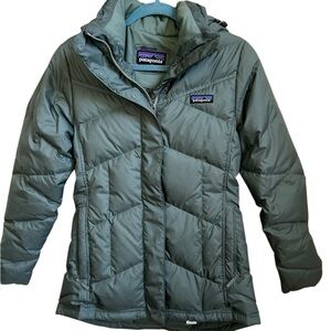 Patagonia Women’s XS Sage Green Down Insulated with It Jacket hooded Excellent